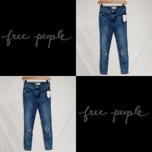 NWT Free People Busted Knee Skinny Jean's